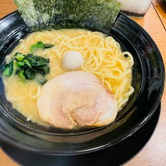 横浜家系ラーメン春吉家 西新店の画像