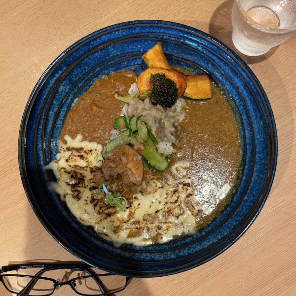 「おばんざいカレー相盛り」@京風カレー おこしやすの写真