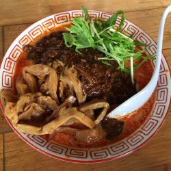 青龍（せいりょう）冷やし担担麺（890円）