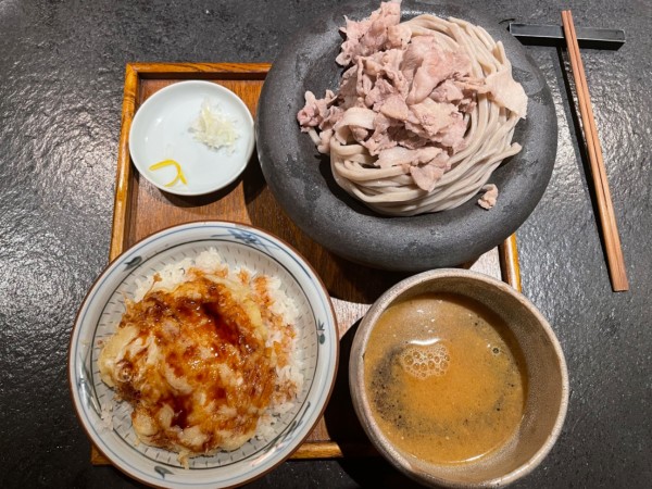 「辛肉つけSOBA（1,200円）、卵天ぷら飯（250円）」@BASOの写真