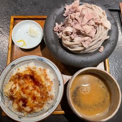 辛肉つけSOBA（1,200円）、卵天ぷら飯（250円）