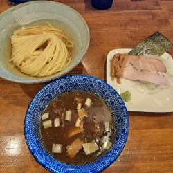 昆布水つけめん