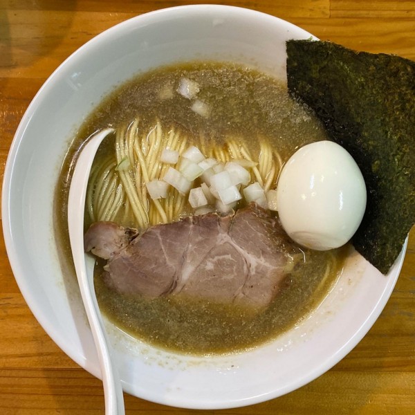 「B ¥950 出汁打込み式味玉 ¥150」@煮干中華ソバ イチカワの写真