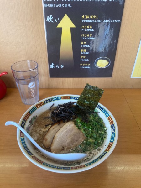 「とんこつラーメン　700円」@博多長浜らーめん 福ちゃんの写真
