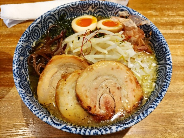 「🉐青唐塩そば·小ライス」@麺恋処 爆龍の写真