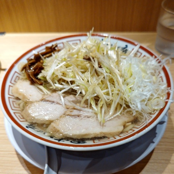 「冷やかけ中華そば【夏限定】＋追加ねぎ」@田中そば店 九段下店の写真