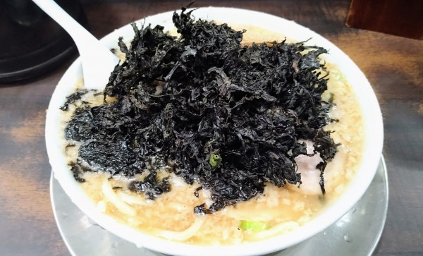 「岩のりらーめん(中油･硬め)」@らーめん潤 蒲田店の写真