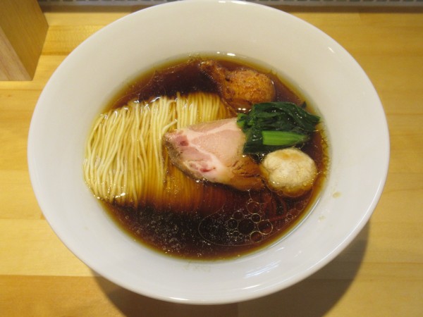 「醤油中華そば（900円）」@猫と月の写真