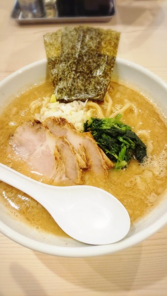 「豚骨醤油らーめん」@中谷商店の写真