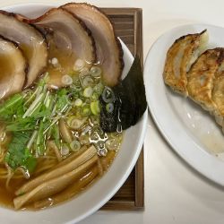 チャーシュー麺、スタミナ餃子