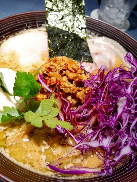 「味噌RAMENガパオプレミアム」@うずとかみなりの写真