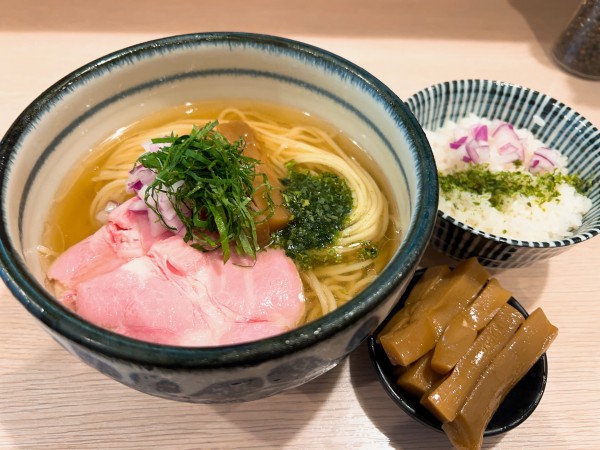 「冷やし塩そば 茶漬けセット」@麺笑巧真の写真