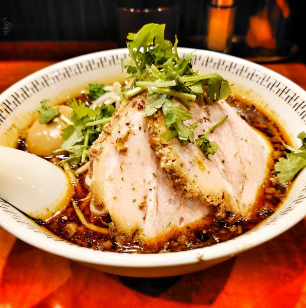 「スパイス・特製ラー麺」@スパイス・ラー麺 卍力 秋葉原店の写真