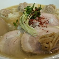 ホワイト・クリーミーィぱいたん 特ばり