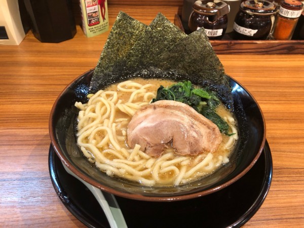 「ラーメン(醤油)」@横浜家系ラーメン 壱角家 落合南長崎店の写真
