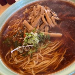 らーめん大メンマ　辛み多く