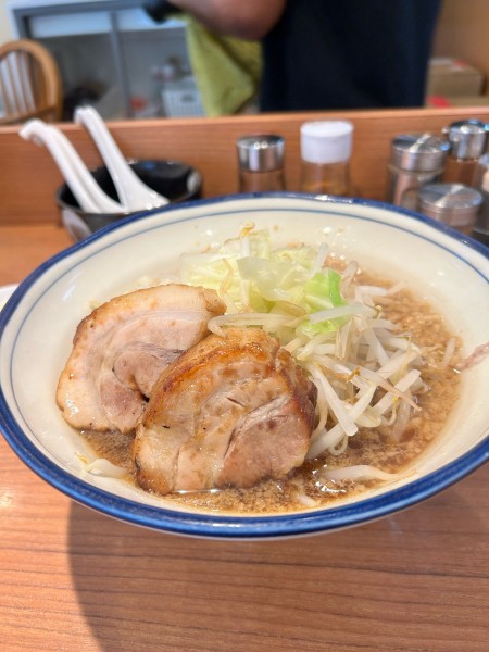 「醤油とんこつ　880円」@らーめん勇の写真