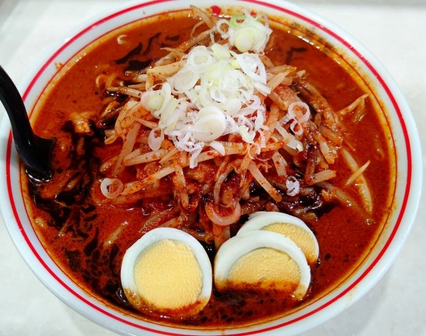 「味噌卵麺」@蒙古タンメン 中本 千葉店の写真