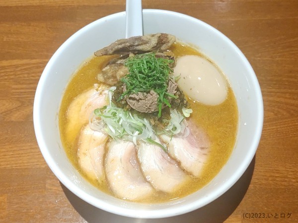 「白肝煮干 味噌 （＋チャーシュー増し＋味付き玉子）」@雨は、やさしくの写真