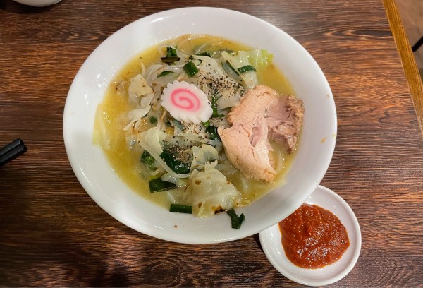 「【月曜夜限定】鶏白湯の濃厚塩タンメン」@麺屋 真心の写真