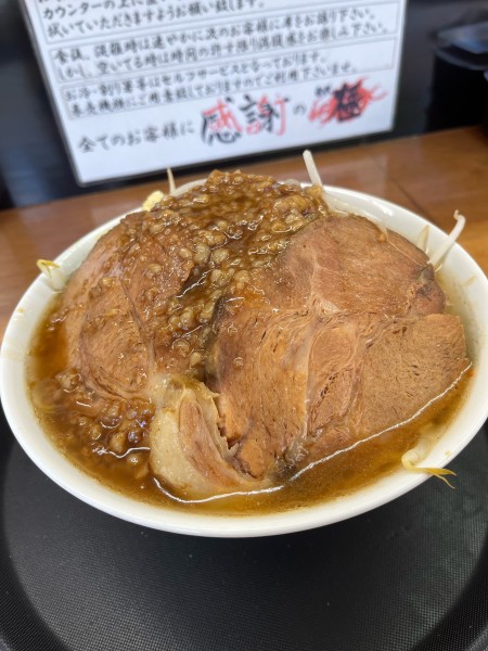 「ラーメン(小) カラメ アブラマシ」@マキシマムザラーメン 初代 極の写真