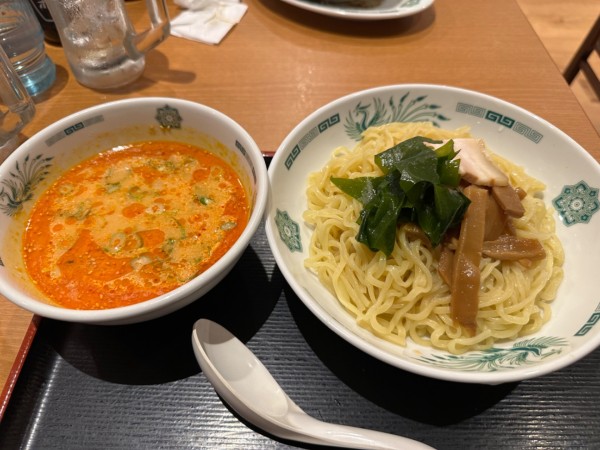 「ピリ辛とんこつつけ麺（並盛・210g）640円」@日高屋 イーサイト高崎店の写真