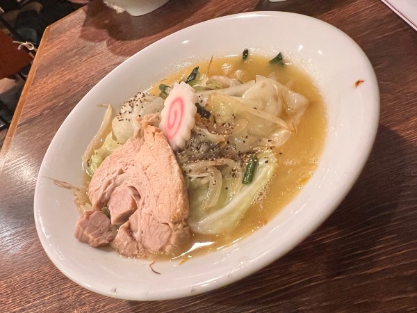 「【月曜夜限定】鶏白湯の濃厚塩タンメン」@麺屋 真心の写真