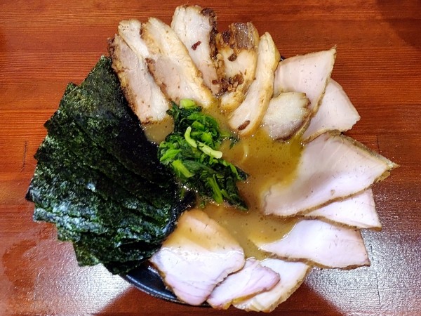 「チャーシューメン」@横浜家系らーめん 天王家 寒川総本店の写真