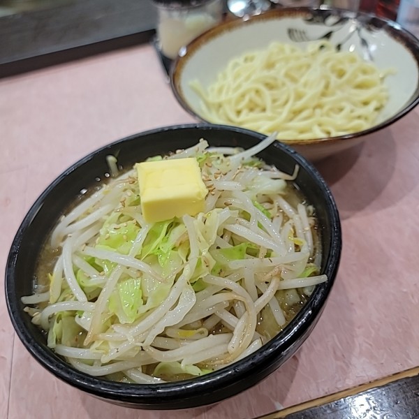 「もりそば小麺カタメ塩味変更バター野菜」@所沢大勝軒の写真