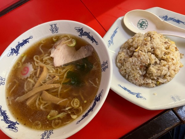 「ラーメン 半チャーハン」@中華定食 ラーメン哲ちゃんの写真