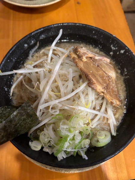 「らあ麺」@らあ麺 やったる 新宿店の写真