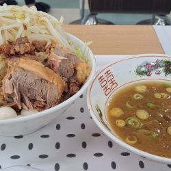つけ麺200gヤサイマシ・ニンニクマシマシ900円