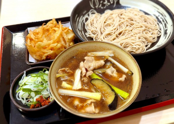 「肉茄子せいろ(650円)+かき揚げ(クーポン)」@ゆで太郎 新川1丁目店の写真