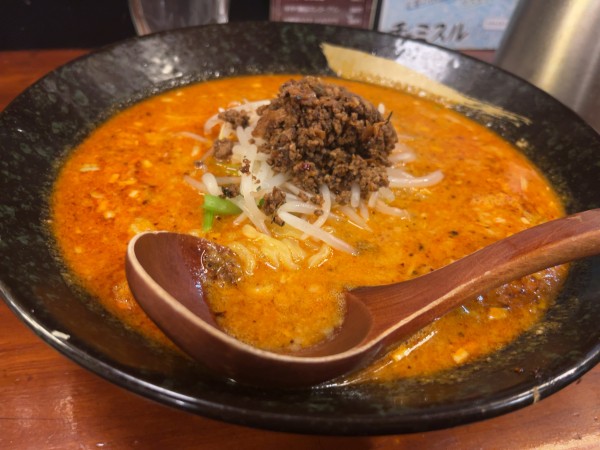 「名物辛旨 四川担々麺」@麺飯坊 無双の写真