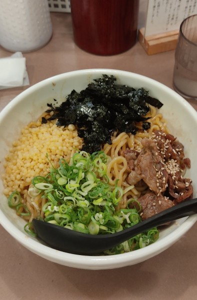 「牛すじまぜそば大盛」@神戸灘八 赤坂店の写真