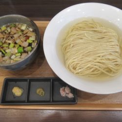 昆布水つけ麺（950円）