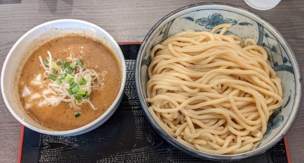 「濃厚鶏魚介つけそば（中盛） 950円」@つけそば九六 龍ケ崎店の写真