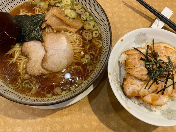 「ラーメン・チャーシュー丼セット　950円」@中華料理 一番の写真