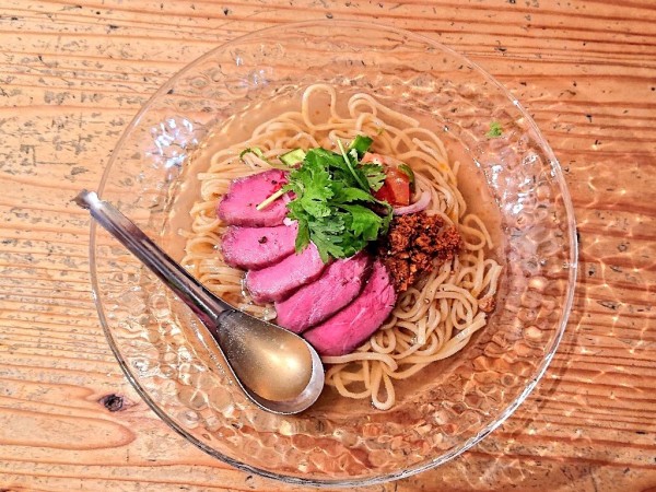 「鹿とハーブの冷やしらーめん」@ねいろ屋の写真