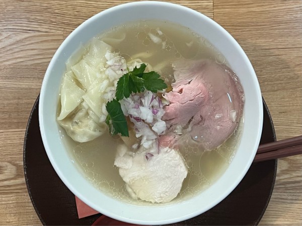 「白だししなそば」@手打ち正麺 Hachimitsuの写真