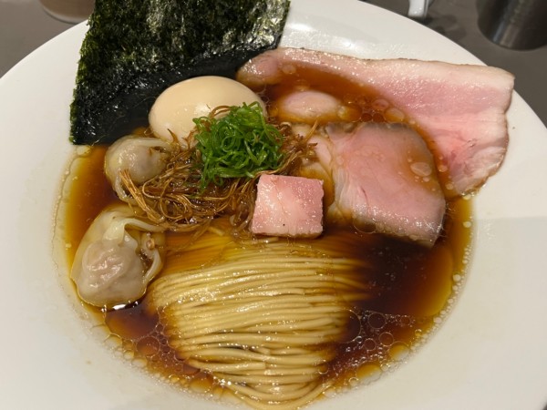 「特上醤油らぁ麺」@Ramen Break Beatsの写真