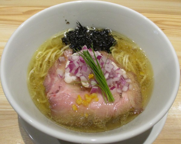 「青森拉麺白（塩）1000円」@拉麺·餃子 花秀の写真