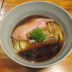 中華そば醤油（750円）