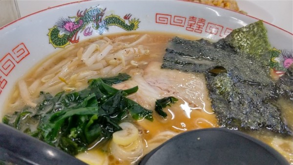 「#ラーメン #半炒飯 #1050円」@ラーメン ヤマト 善部店の写真