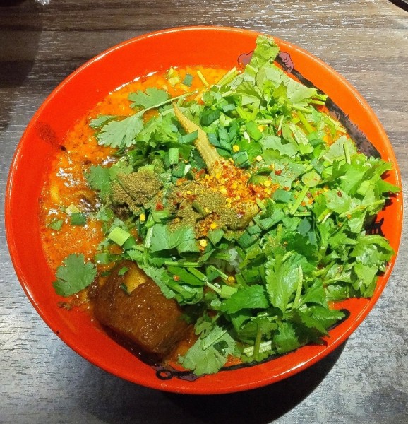 「パクチーカラシビ味噌らー麺 1180円」@カラシビ味噌らー麺 鬼金棒の写真