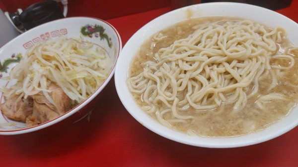 「麺増し大(ヤサイカラメ)￥930」@ラーメン二郎 京急川崎店の写真