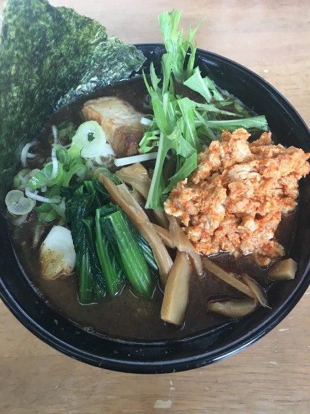 「辛味噌ラーメン(900円)」@MENYA 食い味の道有楽の写真