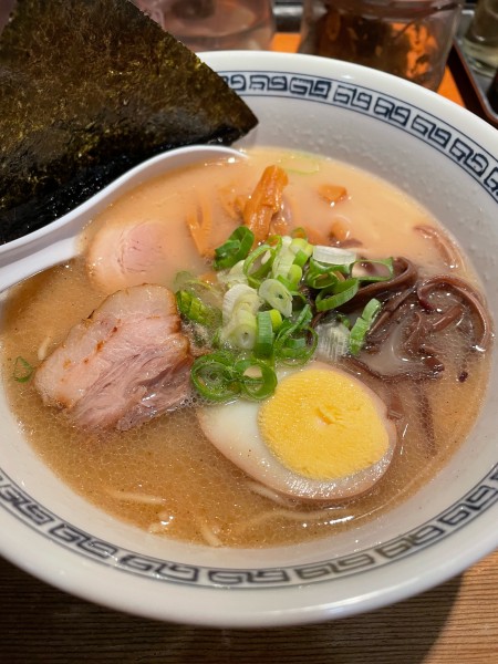 「まる得ラーメン」@熊本ラーメン ひごもんず 西荻窪店の写真