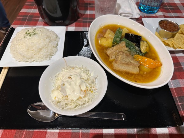 「野菜スープカレー（並盛・300g・ポーク・2辛）1,430円」@EAGLE CAFEの写真