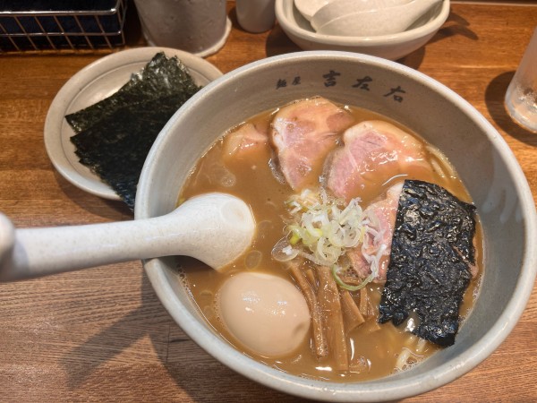 「味玉らーめん+チャーシュー+のり」@麺屋吉左右の写真